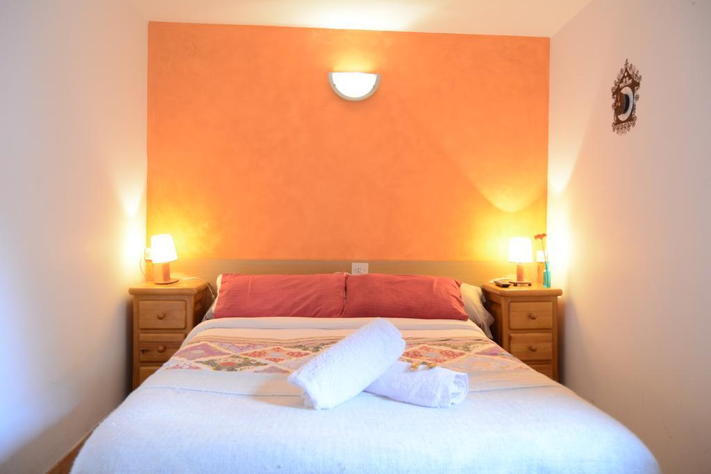 Hostal La Cuineta De Cal Triuet Gósol Habitación foto